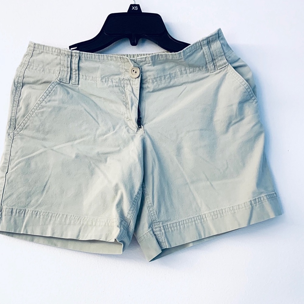 NY & Co Grey Khaki Shorts
